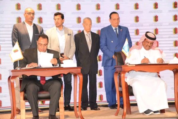 وزير الشباب والرياضة يشهد مراسم توقيع إتفاقية إشهار المركز الدولي للحوار الرياضي